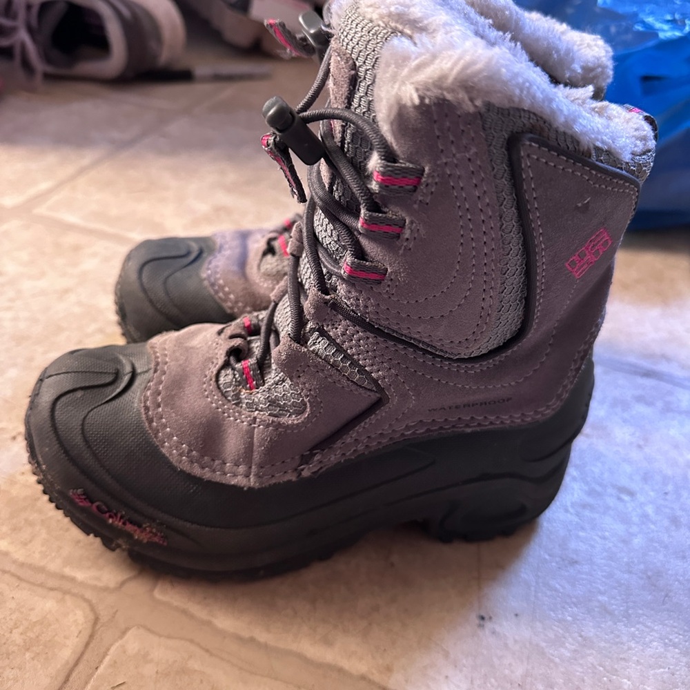Columbia Gray and Pink Fleece-Lined Boots
